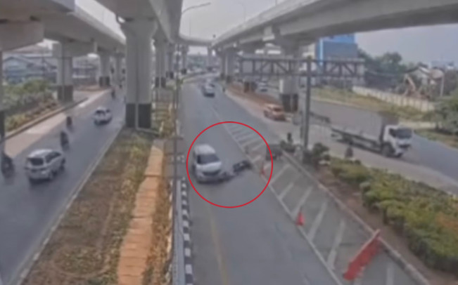 Pemotor Tewas Ditabrak Mobil di Cakung, Polisi: Pengemudi Dendam