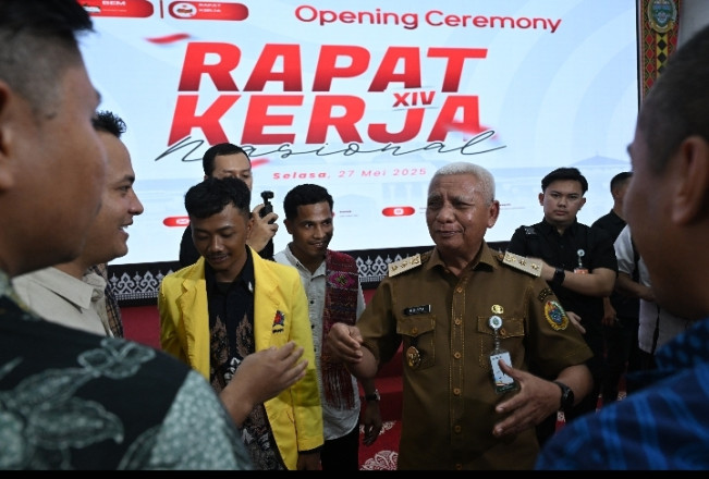 Hadiri Rakernas BEMNUS XIV : Pemprovsu Ingin Lahir Solusi Kreatif untuk Indonesia