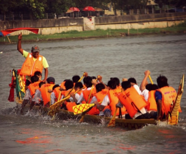 Peh Chun bahasa lain dari Bakcang memiliki makna mendayung perahu naga yang memiliki sejarah panjang dan makna yang mendalam bagi masyarakat Tionghoa. [Instagram]