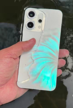 Oppo Reno 14 dibanderol dengan harga terjangkau sebanding dengan beragam kelebihan yang ditawarkan. [Instagram]