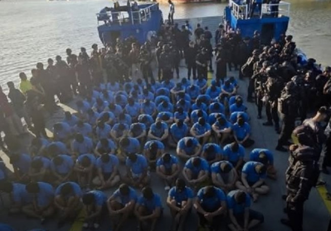 Dikawal Ketat! 100 Napi Risiko Tinggi di Riau Dipindah ke Nusakambangan
