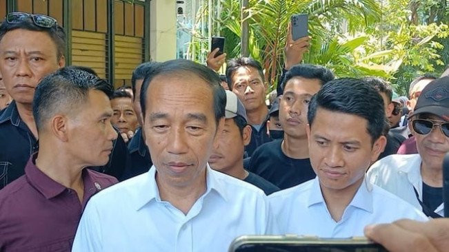 Presiden ke-7 Joko Widodo (Jokowi) sebut usulan pemakzulan putranya Gibran sebagai wakil Presiden merupakan dinamika politik. [Instagram]