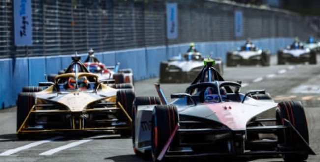 Jakarta E-Prix 2025 akan menghadirkan puluhan pembalap dari tim-tim ternama seperti Jaguar TCS Racing, Porsche, dan DS Penske. [Instagram] 