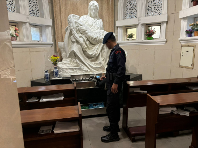 Kenaikan Isa Al-Masih, Brimob Polda Sumut Sterilisasi Sejumlah Gereja di Medan