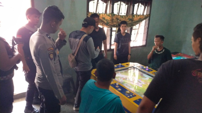 Polisi gerebek judi tembak ikan di Medan. [Dok Polsek Medan Tembung]