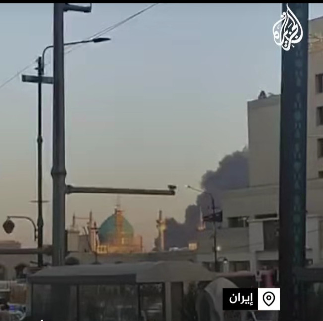 Sejumlah gedung di Iran hancur dibombardir Israel. [Instagram]