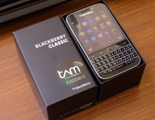 BlackBerry bakal menjelma menjadi Zinwa Q25 demi melepas kerinduan penggemar BlackBerry. [Instagram]