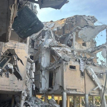 Tel Aviv Luluh Lantak Dihantam Rudal Sejjil dan Drone Iran