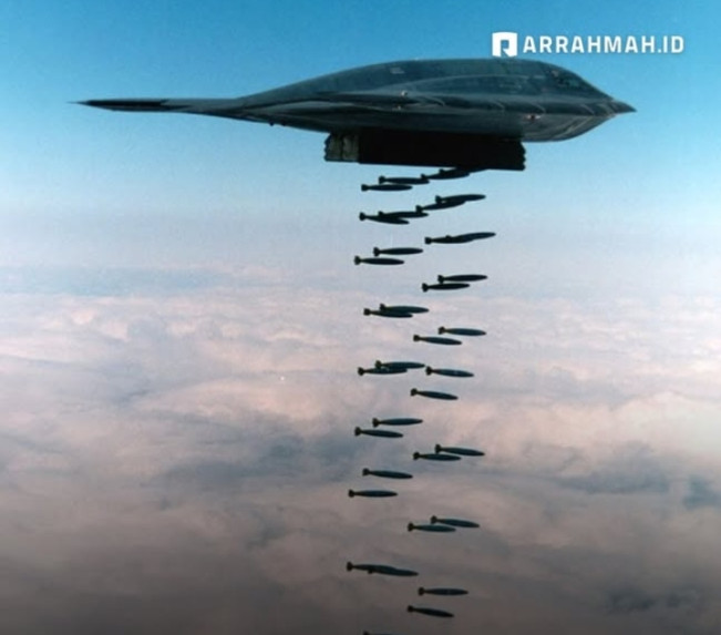 Pesawat Amerika menjatuhkan bom ke sejumlah fasilitas nuklir milik Iran. [Instagram]