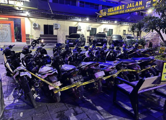 Polisi Gerebek Salon di Medan, Simpan Puluhan Motor Tanpa Dokumen
