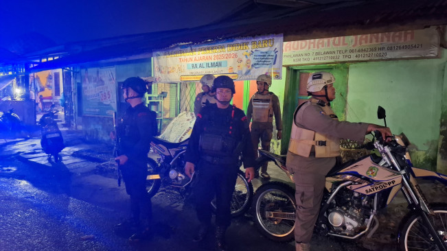 Brimob Polda Sumut Patroli Besar di Medan-Belawan, Cegah Kejahatan Malam Hari