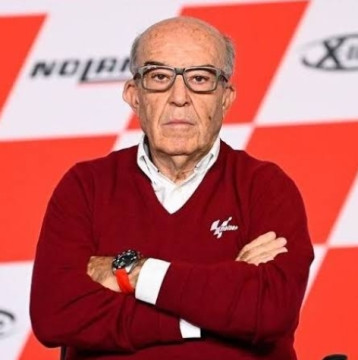 CEO Dorna Sport, Carmelo Ezpeleta masih akan memimpin MotoGP. [Instagram]