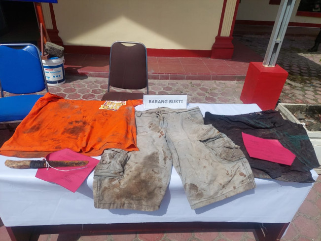 Sejumlah barang bukti yang diamankan polisi. [Istimewa]