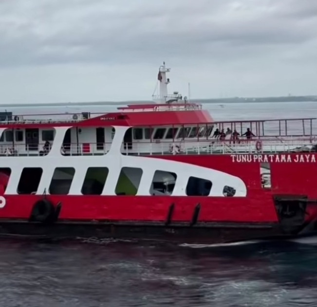 KMP Tunu Pratama Jaya Tenggelam di Selat Bali: Terungkap 25 Menit Setelah Lepas Jangkar