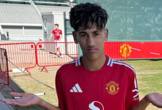 Ilustrasi JJ Gabriel bocah ajaib yang dipersiapkan memperkuat MU musim 2025/2026. [Instagram]