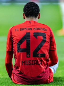Ilustrasi pemain Bayern Munchen Jamal Musiala. [Instagram]
