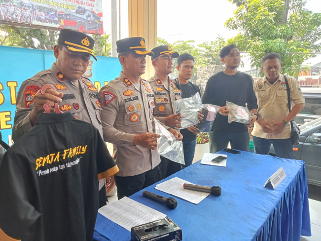 Polsek Sunggal menggelar konferensi pers kasus begal. [Istimewa]