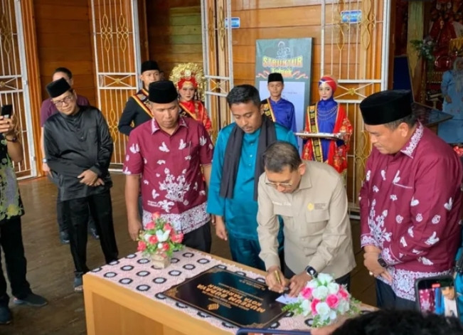 Menteri Kebudayaan Fadli Zon meresmikan Rumah Tabuik Pasa sebagai Museum Budaya Pariaman. [Instagram]