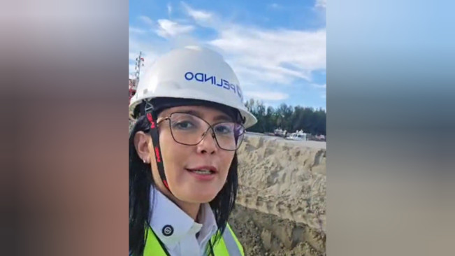 Anggota DPR Rieke Diah Pitaloka meninjau ke lokasi. [Instagram]