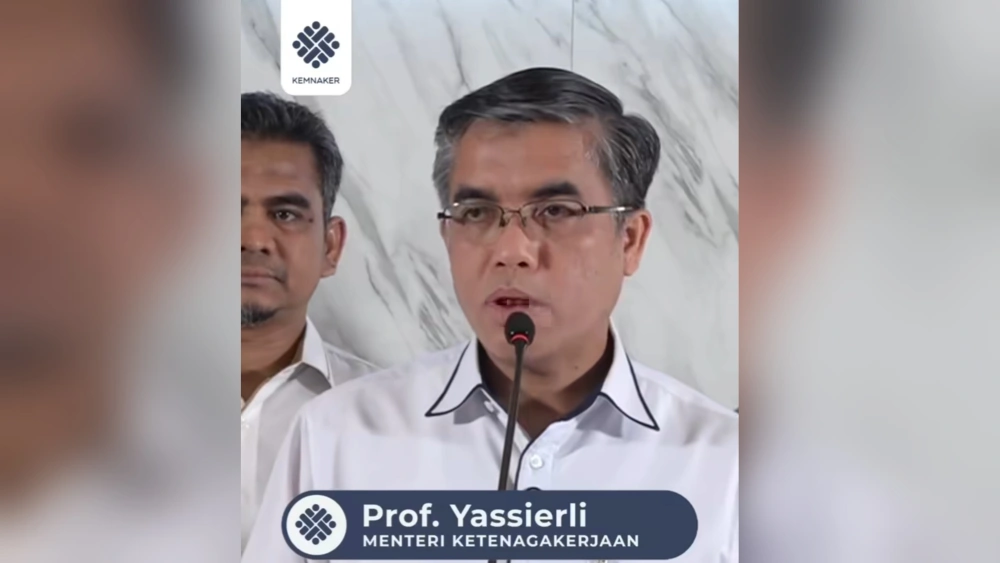 Menteri Ketenagakerjaan RI, Prof Yessireil