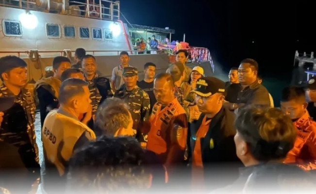 Alhamdulillah, 17 Korban Kapal Rombongan DPRD Mentawai yang Terbalik di Selat Sipora Selamat
