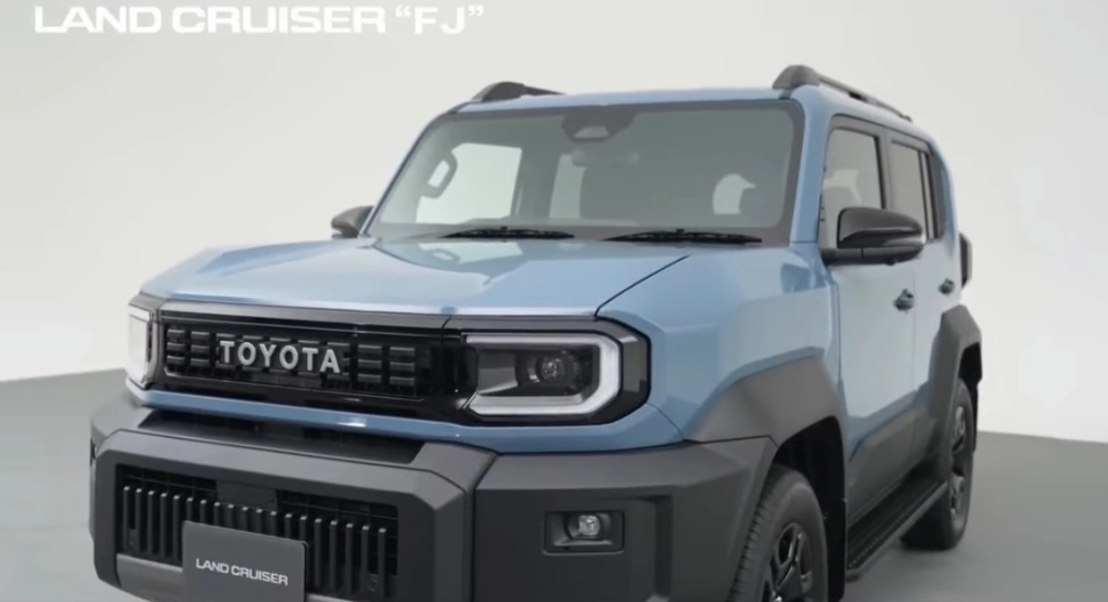 Toyota Perkenalkan Land Cruiser FJ, Anggota Terkecil Keluarga SUV Legendaris