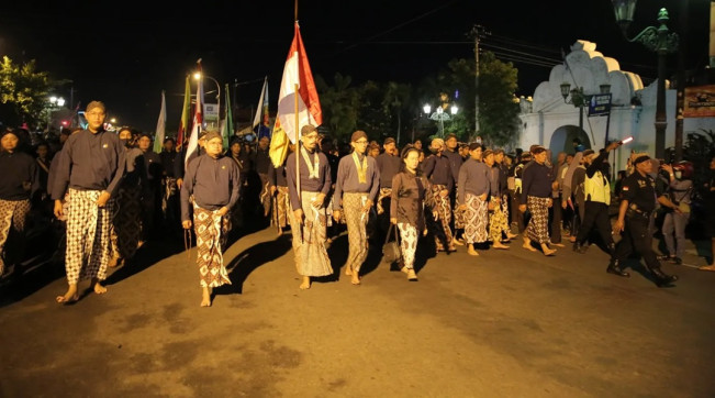 Tradisi saat malam 1 Suro. [Istimewa]