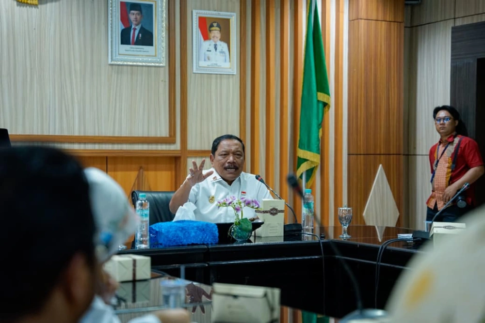 Wagub Bengkulu, Mian saat memimpin rakor bersama Dinas PU Kabupaten Bengkulu Utara. (Foto : Humas Provinsi)
