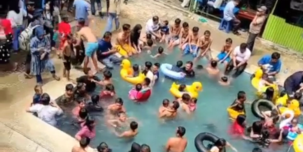 Suban Air Panas wisata yang juga menjadi salah satu wisata unggulan di Rejang Lebong