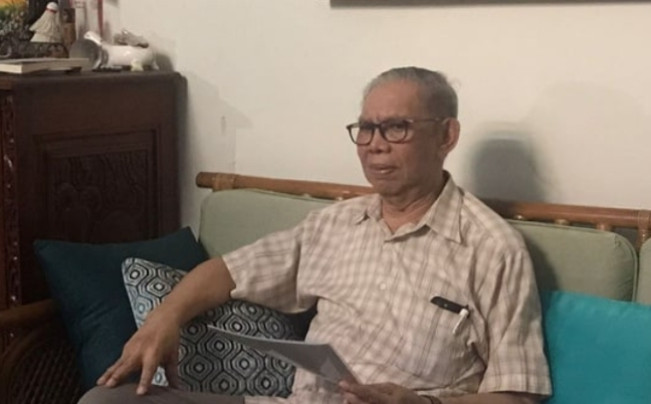 Sempat Ungkap Jokowi Tak Lulus Sarjana dan Tak Punya Ijazah, Eks Rektor UGM Mendadak Tarik Ucapannya