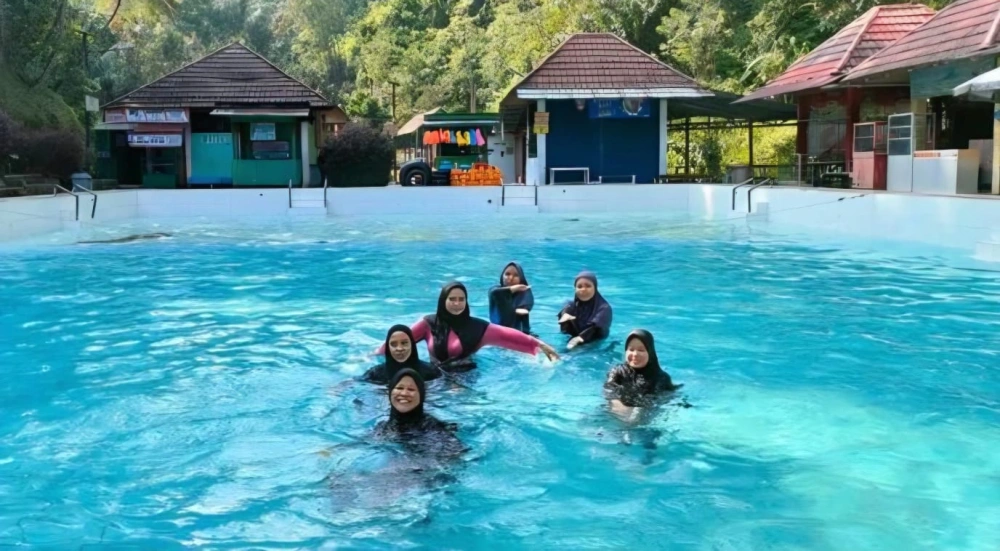 Pemandian Suban Air Panas Rejang Lebong. 