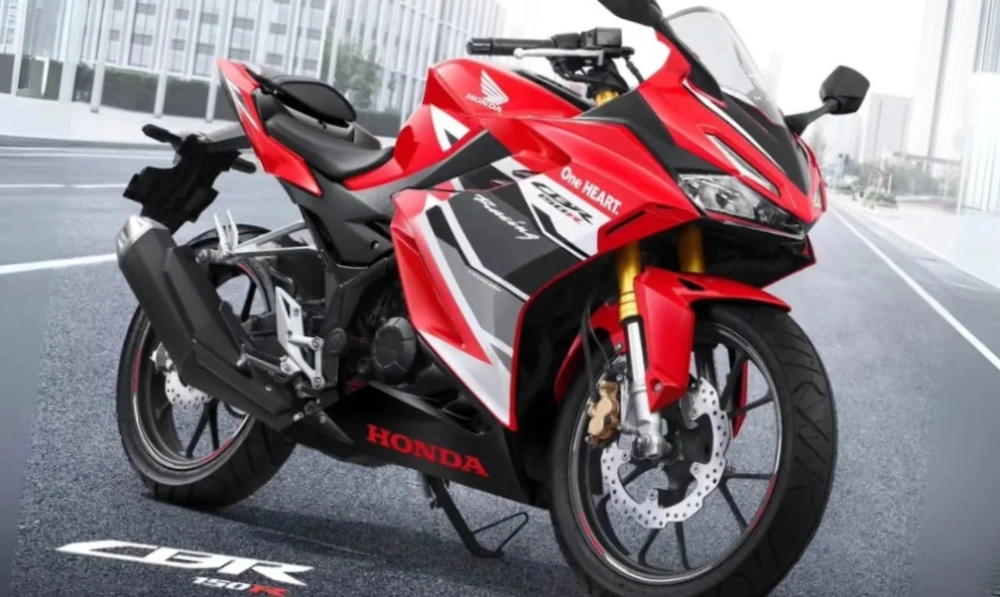 Honda CBR150R: Motor Sport Bergaya Balap dengan Fitur Lengkap