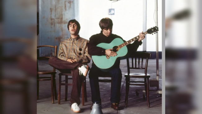 Oasis menggelar konser reuni setelah lama vakum. [Instagram]