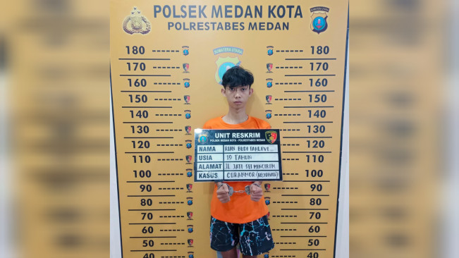 Pelaku curanmor diamankan polisi. [Dok Polsek Medan Kota]