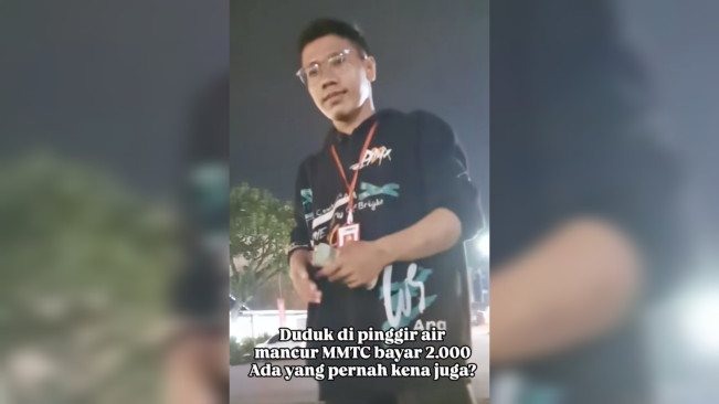 Pelaku pungli di MMTC viral. [Istimewa]