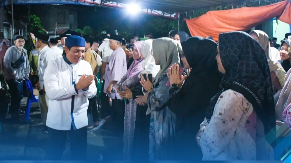 Dedy Wahyudi, sosok Walikota Bengkulu yang dekat dengan masyarakat. [Instagram @mediacenter_kotabengkulu]