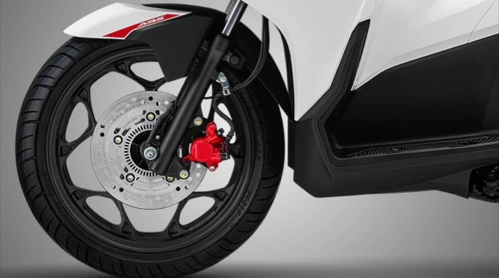 Honda Airblade 160  dilengkapi fitur modern. [Instagram @aripitstop_blog]