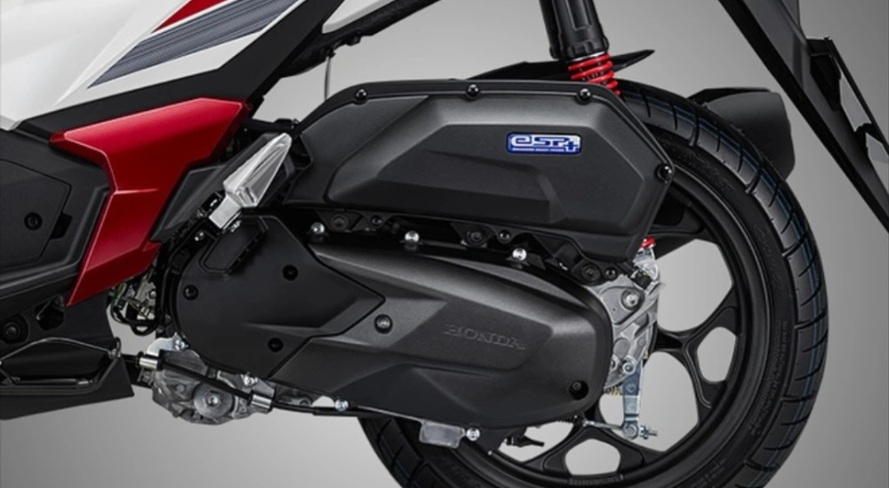 Honda Airblade 160 dibekali mesin 160 cc eSP+ sehingga lebih bertenaga. [Instagram @aripitstop_blog]