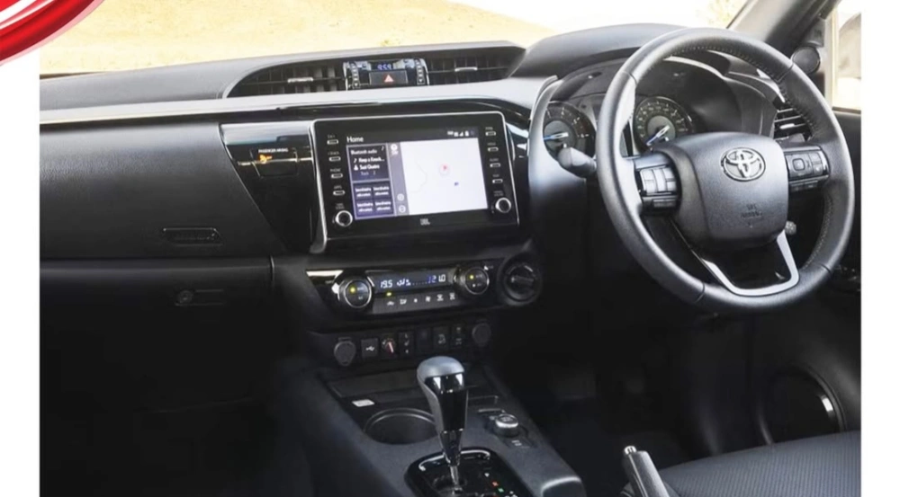 Toyota Hilux generasi terbaru punya fitur canggih. [Instagram]