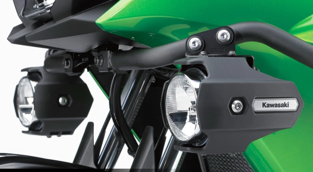Kawasaki Versys-X 250 dilengkapi dengan Fog Lamp. [Instagram]