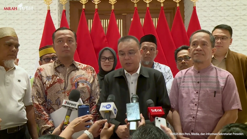 Wakil Ketua DPR RI, Prof Sufmi Dasco saat memberikan keterangan terkait kasus pemecatan 2 guru di Luwu Utara. [YouTube]