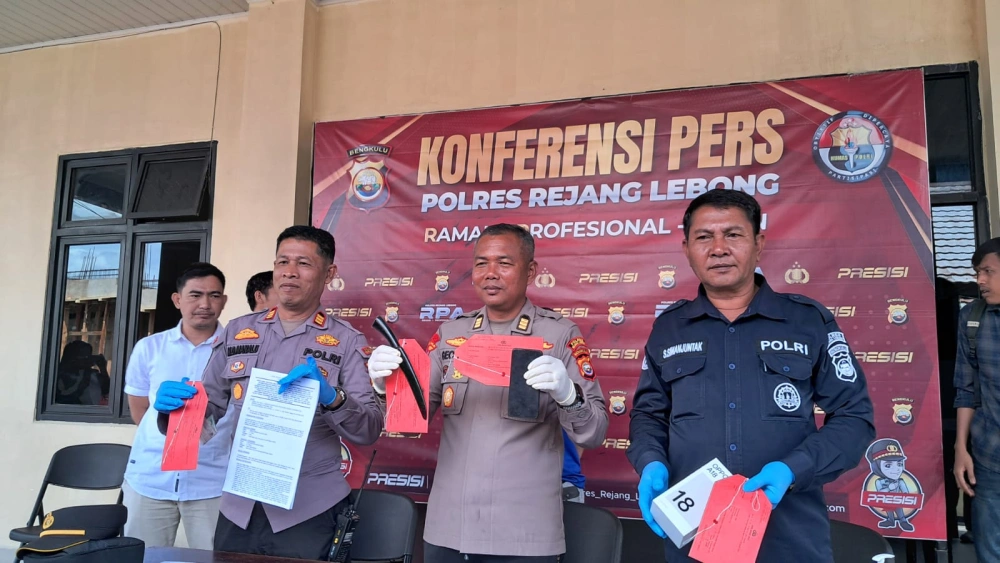 Konferensi pers kasus begal di Rejang Lebong. [Habibi Ifriansyah/ FTNews.co.id]