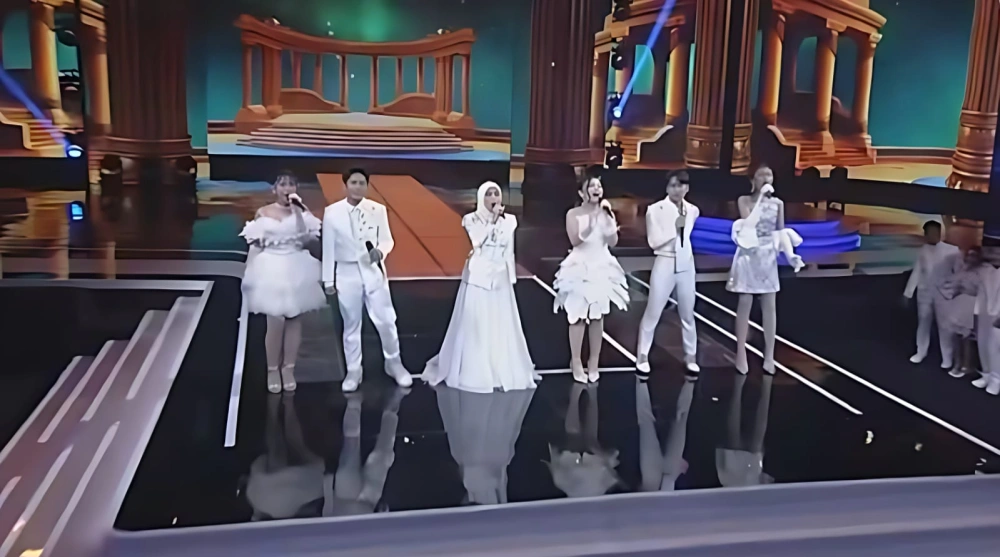 Penampilan 6 Finalis di 30 Th Asian Television Award tadi malam. [Instagram]