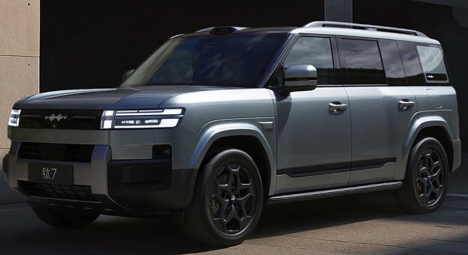 BYD Ti7 memiliki body besar dan maskulin. [Instagram]