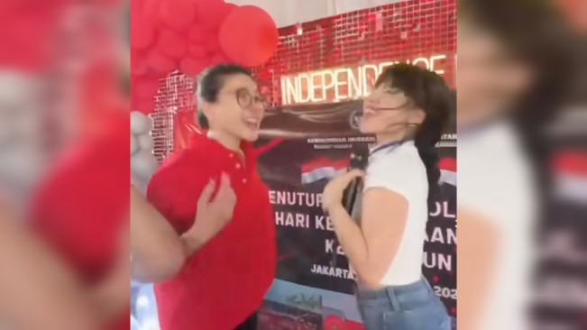 Momen Dinar Candy Hibur Nikita Mirzani Sambil nge-DJ di Rutan Pondok Bambu