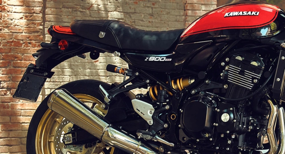 Kawasaki menyediakan aksesori Ergo-Fit untuk menyesuaikan posisi berkendara dengan tinggi badan pengendara. [Instagram]