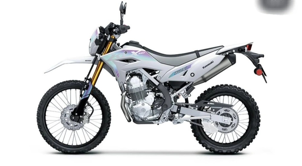 KLX230 SE 2026 punya tenaga fantastis. [Instagram]