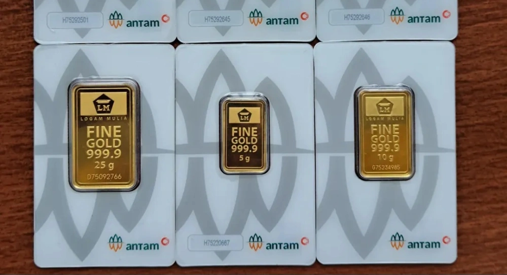 Harga Emas Antam naik drastis hari ini. [Instagram]