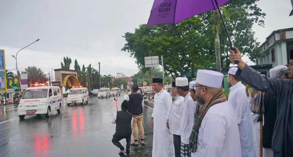 Gubernur melepas langsung keberangkatan ke 3 Provinsi. [Dok. Pemprov Bengkulu]