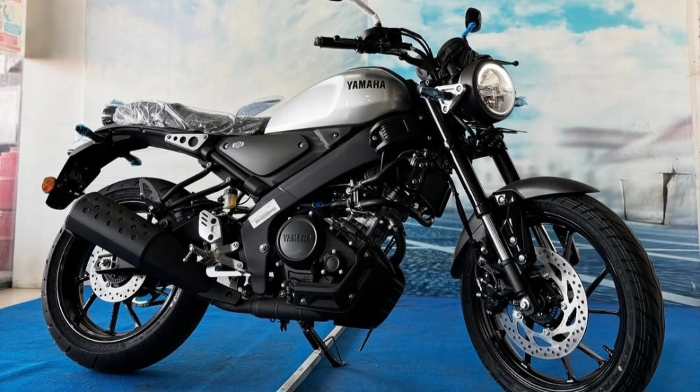 Yamaha XSR 155 Makin Gagah! Retro Modern dengan Mesin VVA Bertenaga